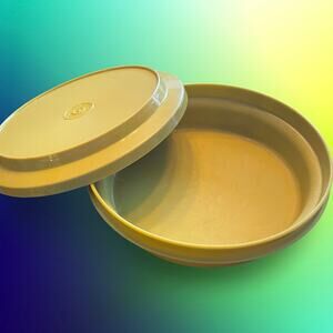 Tupperware 1206 Bowl 1207 Lid Set Avocado Green 7" Round Seal-N-Serve VTG USA